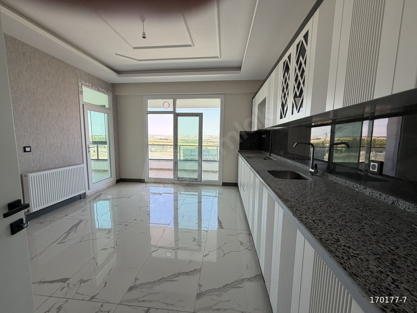 DENİZ YAPIDA SATILIK 3+1 LÜKS DAİRE