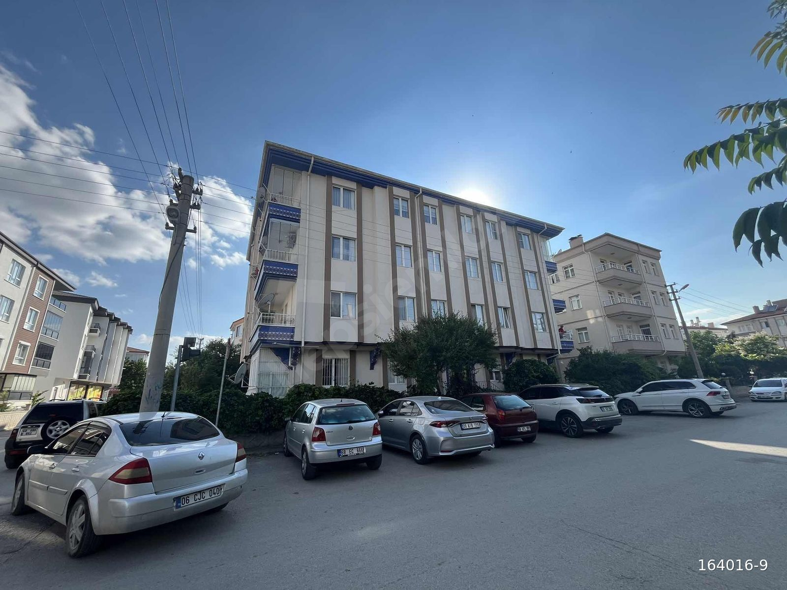 MEYDAN MAHALLESİNDE SATILIK 3+1 DAİRE