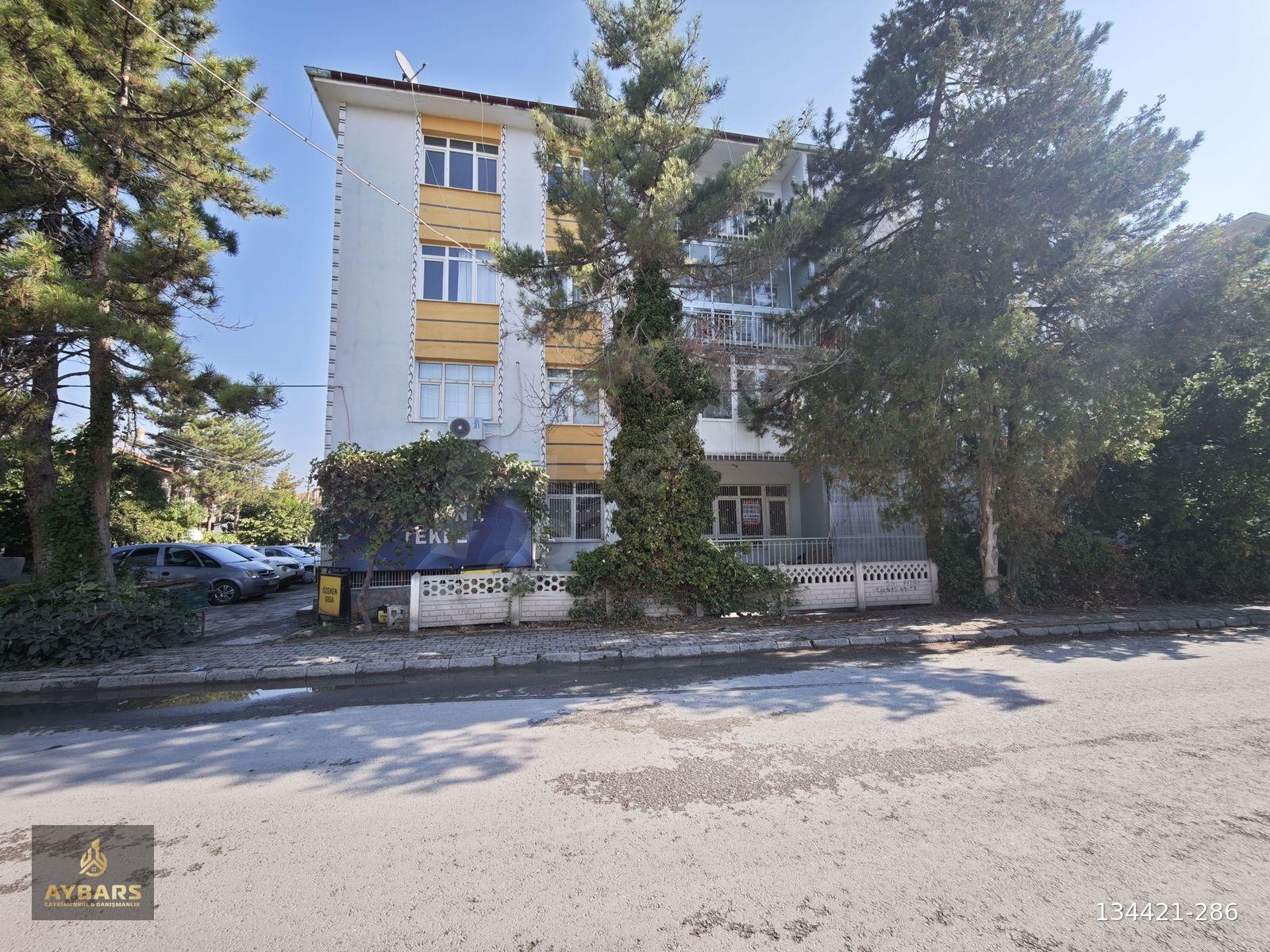 Aybars'tan Çarşıda Merkezi Konumda Satılık 2+0 Daire