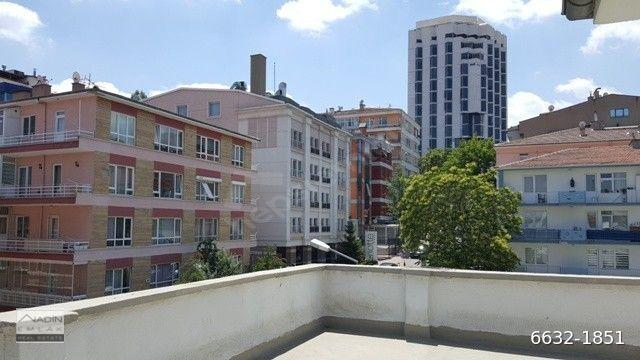 KAVAKLIDERE BÜKLÜM'DE TERASLI, MOBİLYALI 2+1 ŞİRİN KİRALIK DAİRE