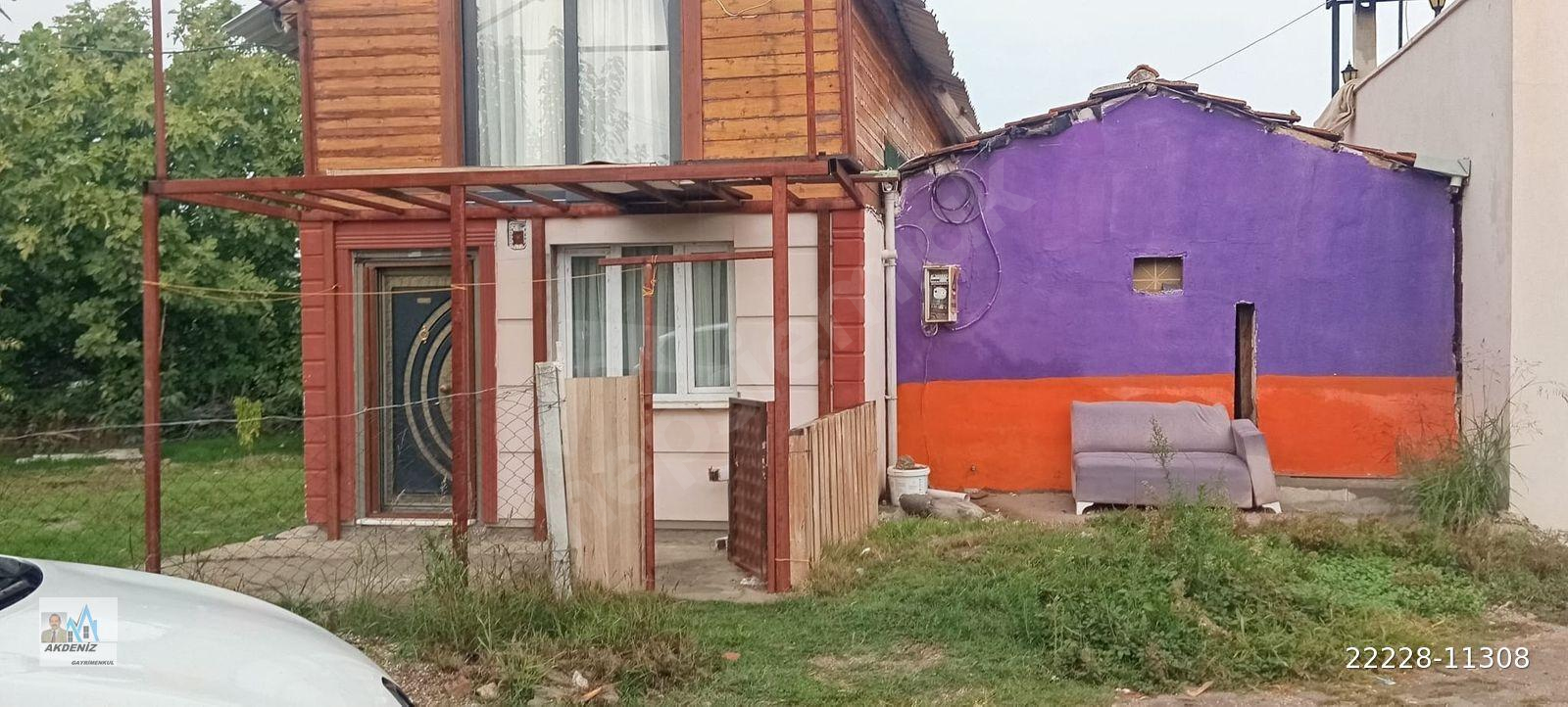 Akdeniz Emlak'tan Satılık Akhisar İlç Bey Oba Mah 335 m2 Prafabrik Bahçeli Ev