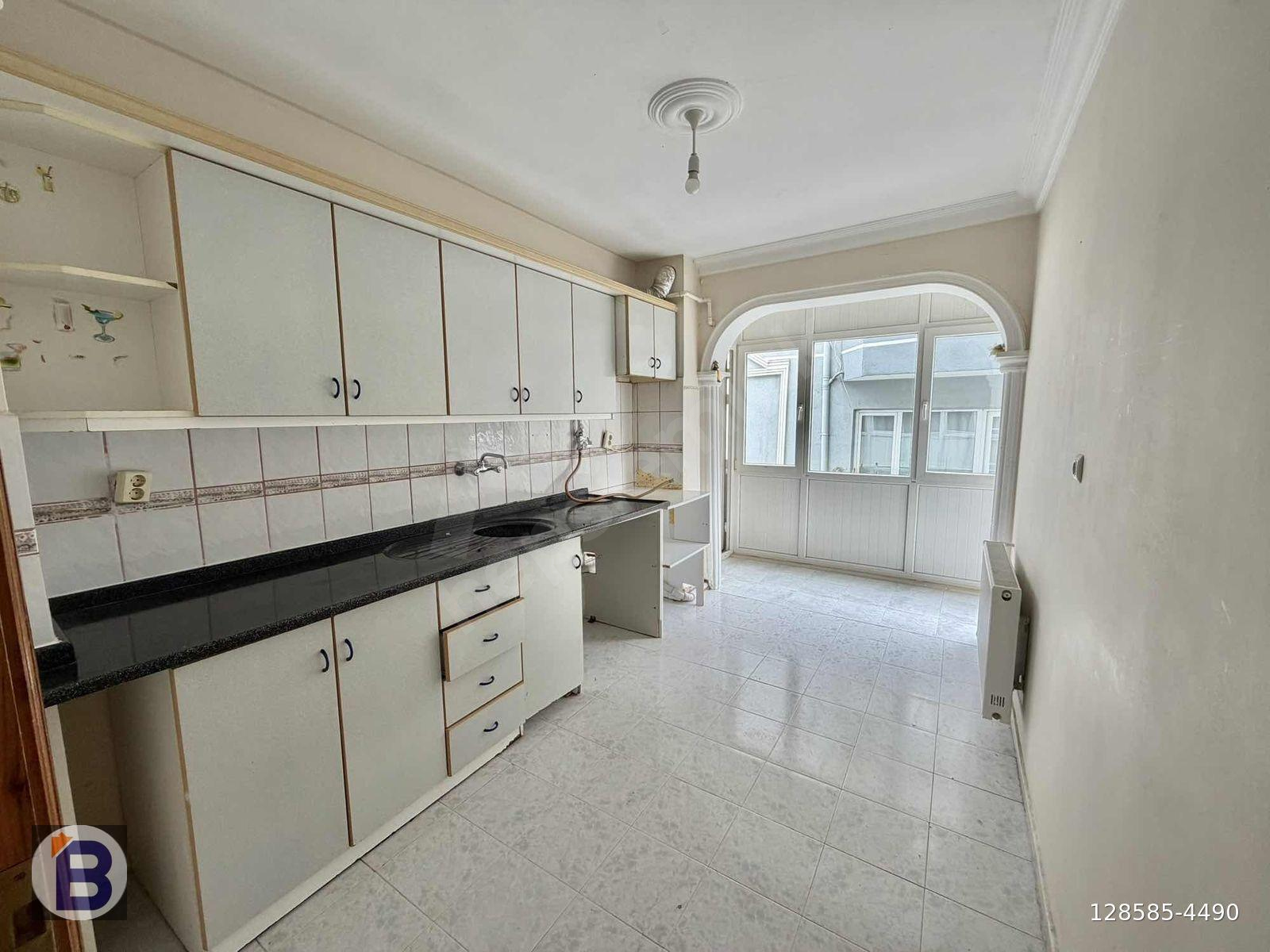 BULUT EMLAK MERKEZİ KONUMDA SALON MUTFAK AYRI 3+1 KIRALIK DAİRE