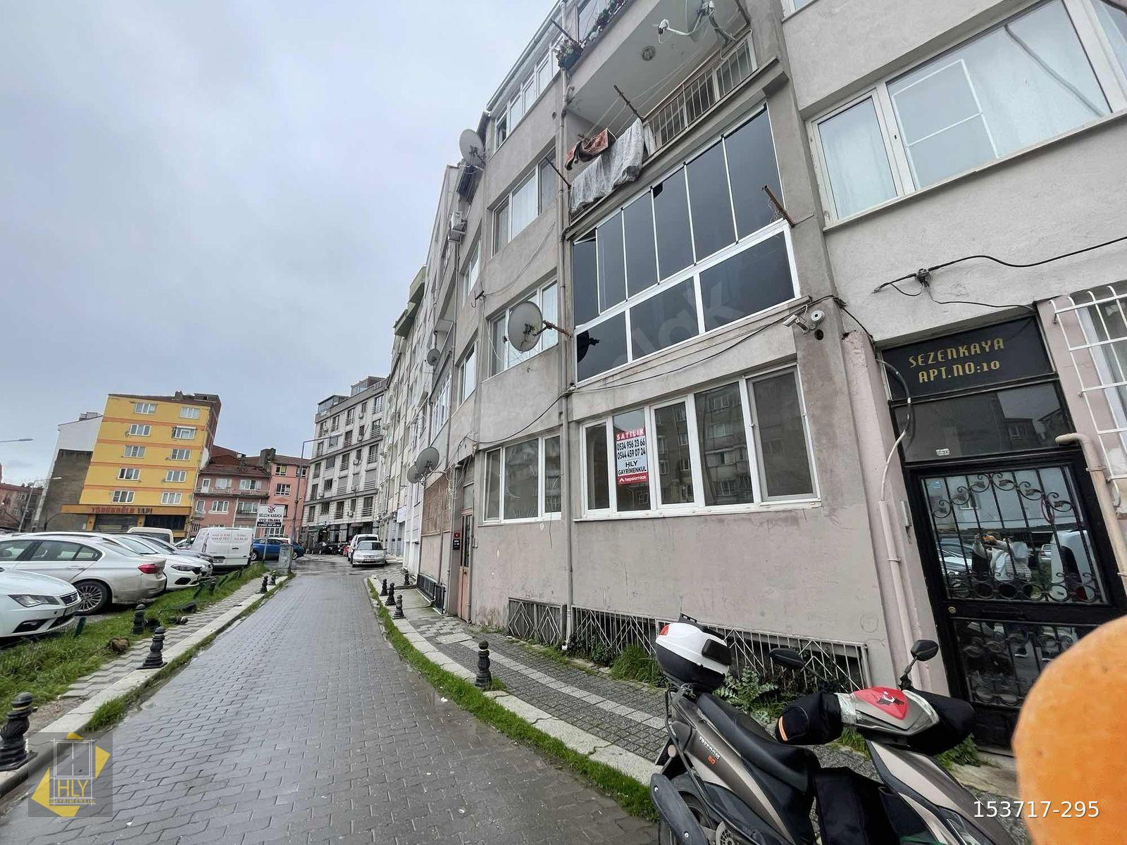 HLY GAYRİMENKULDEN ÇARŞI MERKEZDE 2+1 85 M² SATILIK DAİRE