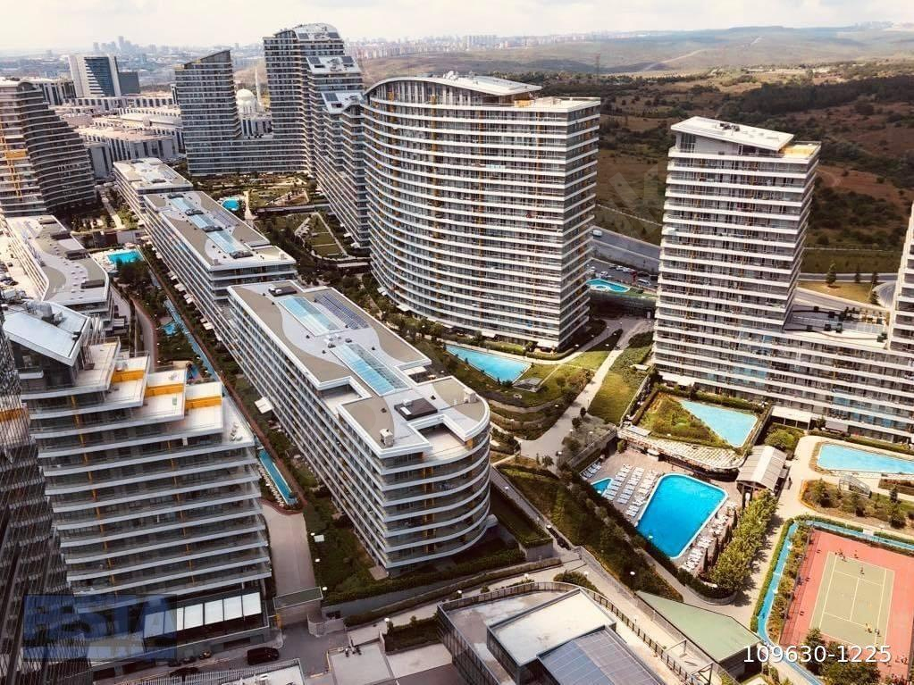 BATIŞEHİR DE EMSALİ BULUNMAYAN GENİŞ TERASLI 1+1 SATILIK DAİRE
