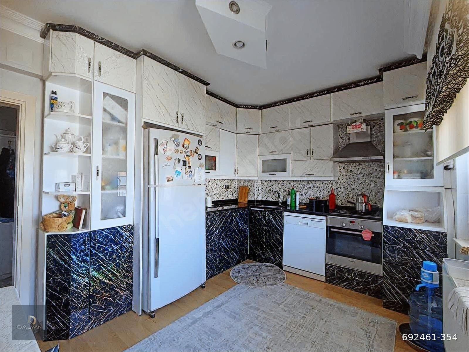 ABONELİKLER AÇIK KÖRFEZ PEÇKO FIRIN KARŞISI 3+1 KİRALIK DAİRE