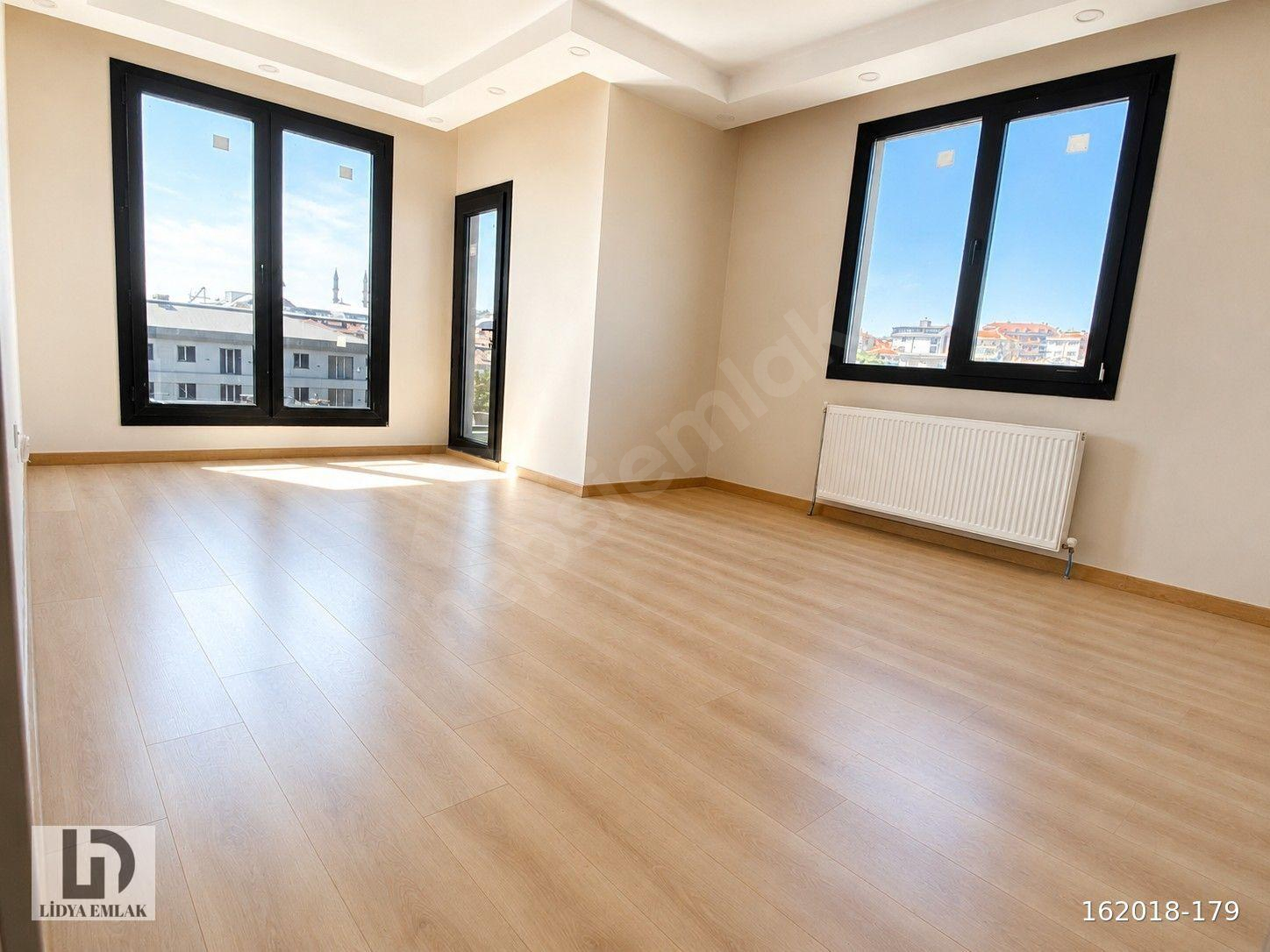 Denizköşkler'de Sıfır Binada,Otoparklı ve Ebeveyn Banyolu, 3+1