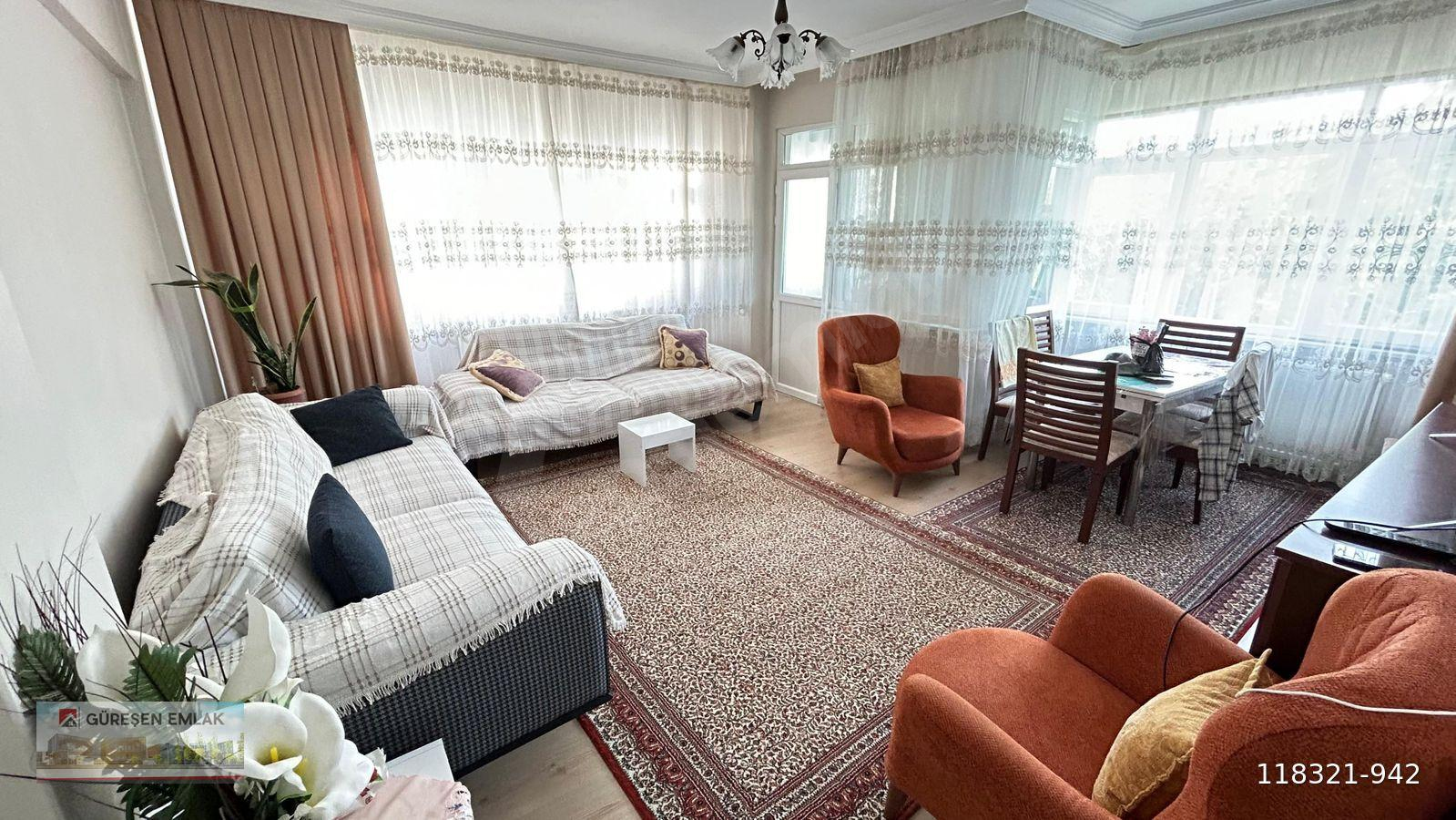 LONDRA ASFALTI ÜZERİNDE 2 BALKONLU ARA KAT 3+1 SATILIK DAİRE