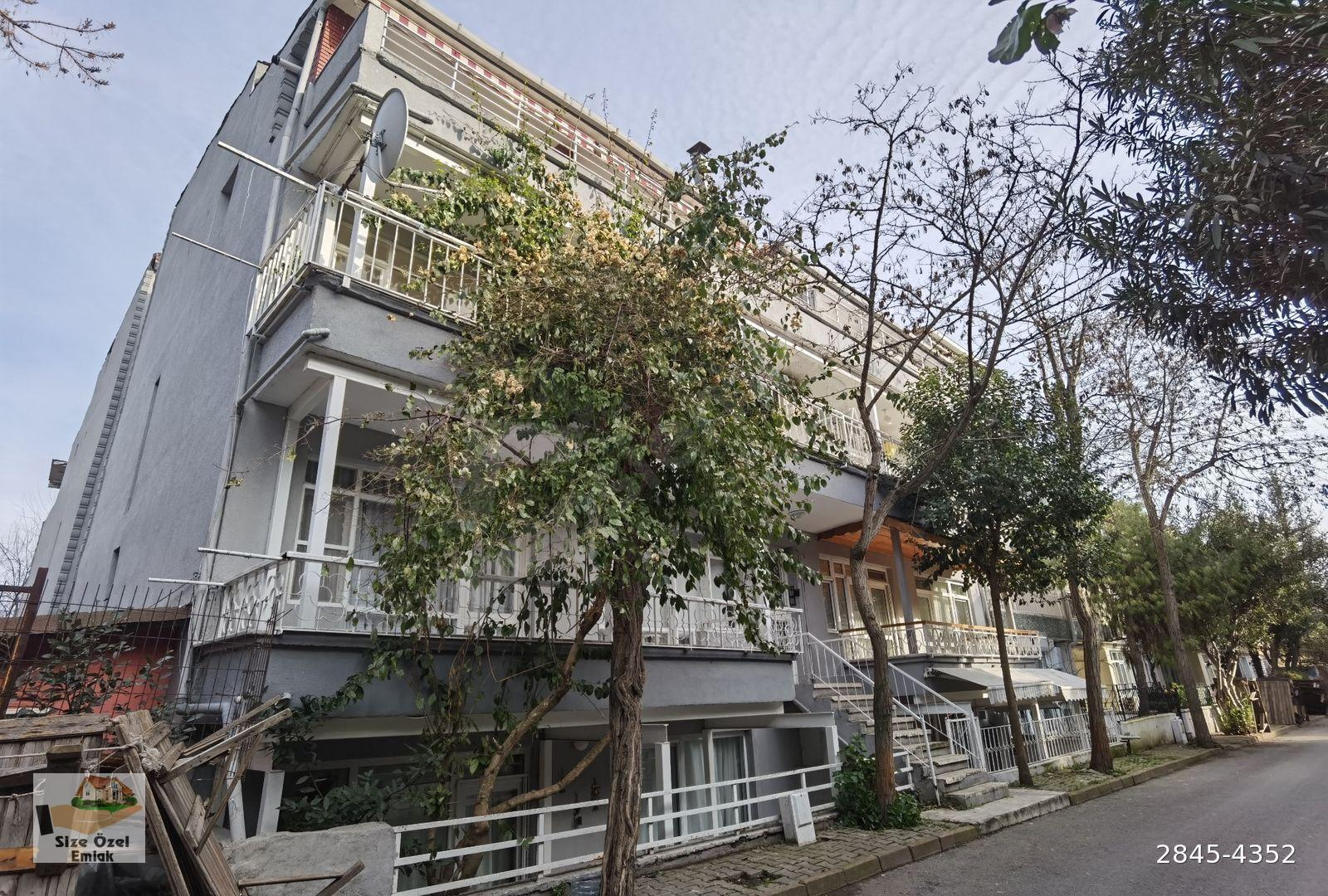 SİZE ÖZEL KINALIADA'DA GENİŞ TERASLI, DENİZE ÇOK YAKIN 3+1