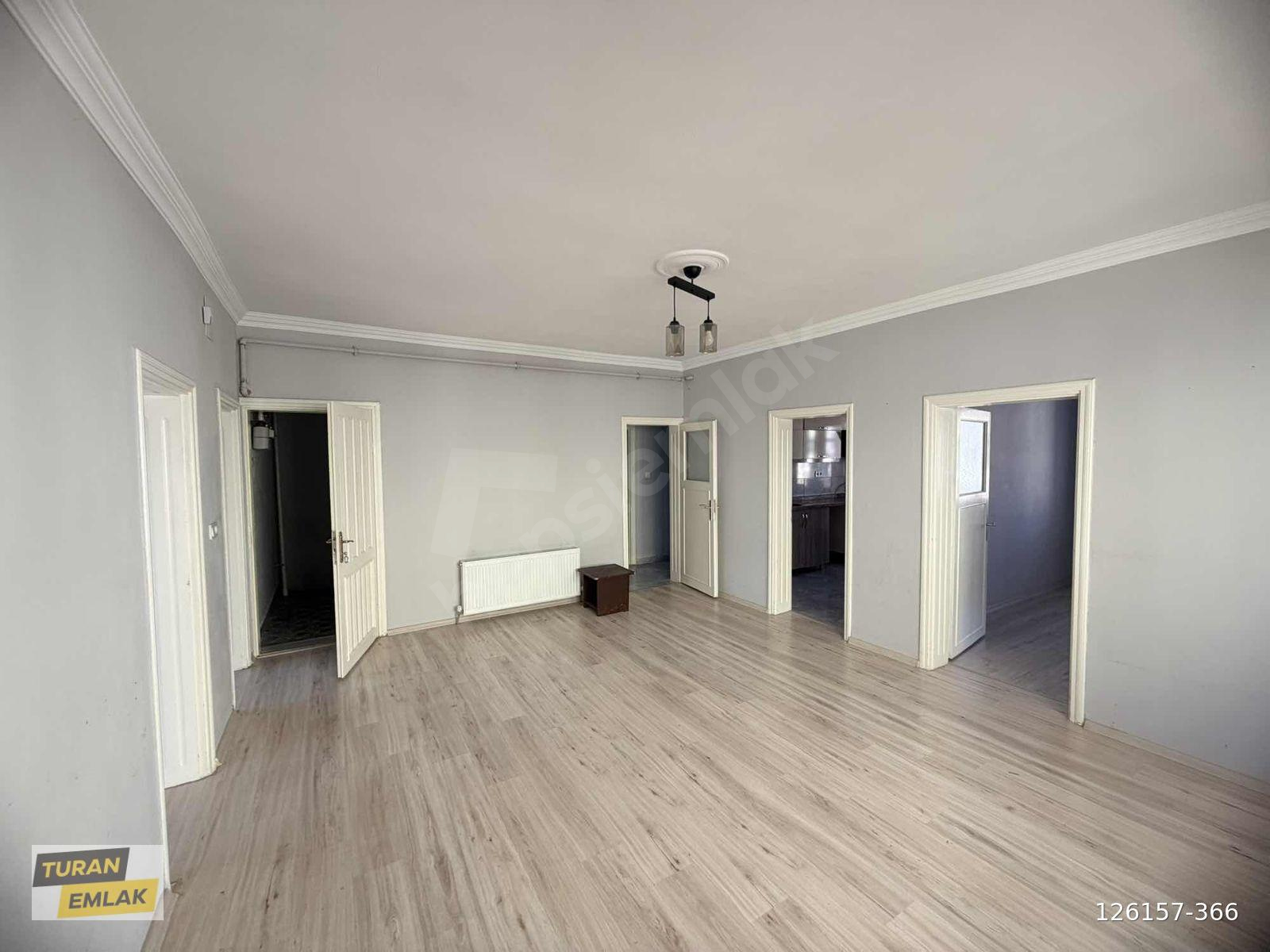 EZİNE CAMİKEBİRDE ÇARŞI MERKEZİNE YAKIN 4+1 KİRALIK DAİRE