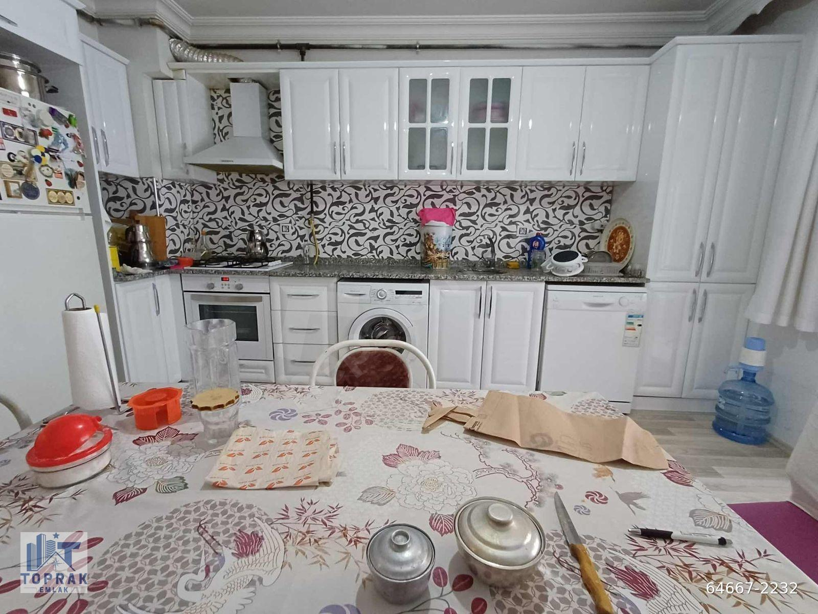 TOPRAK EMLAKTAN ŞİRİNTEPE MH ARAKAT EBEWEYN BANYOLU SATILIK 3+1