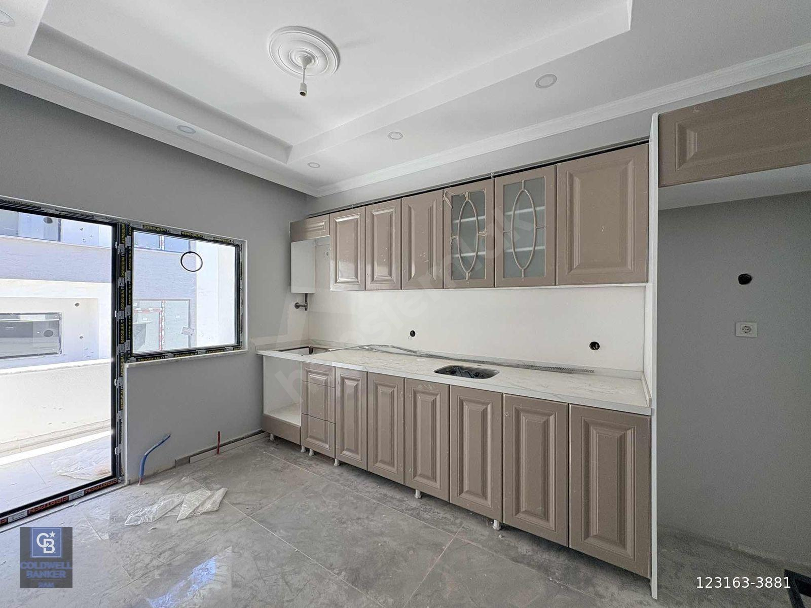 ARNAVUTKÖY SİTE İÇİNDE MODERN 2+1 ARA KAT DAİRE