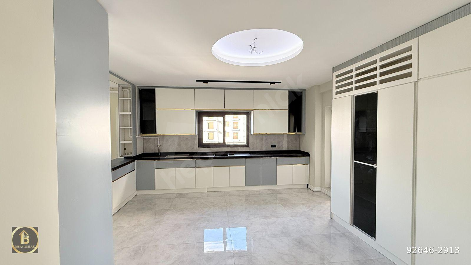 BEYLERBEYİ SATILIK ULTRA LÜKS 5+1 DAİRE İSBAY EMLAK'TA