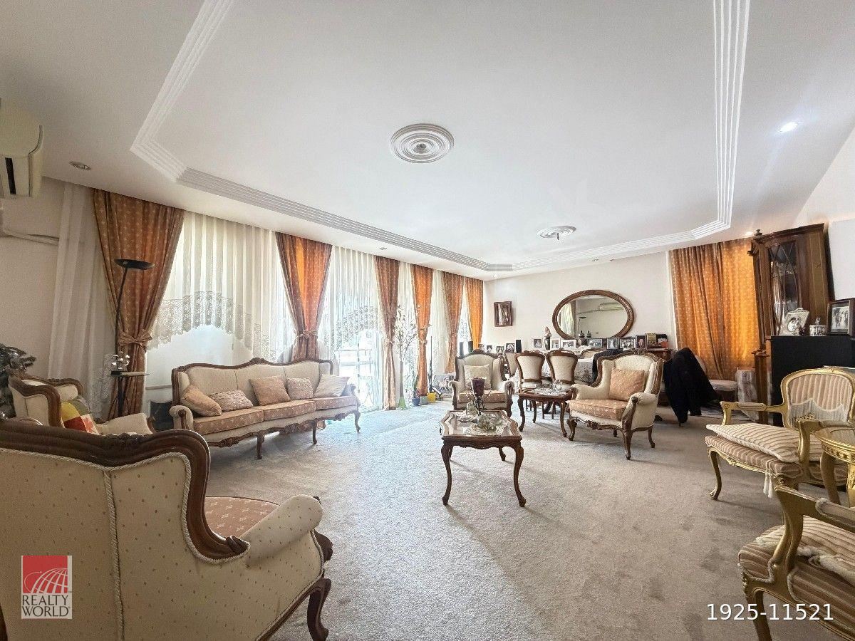 REŞATBEY'DE 4+1+KİLER 240M2 SATILIK DAİRE