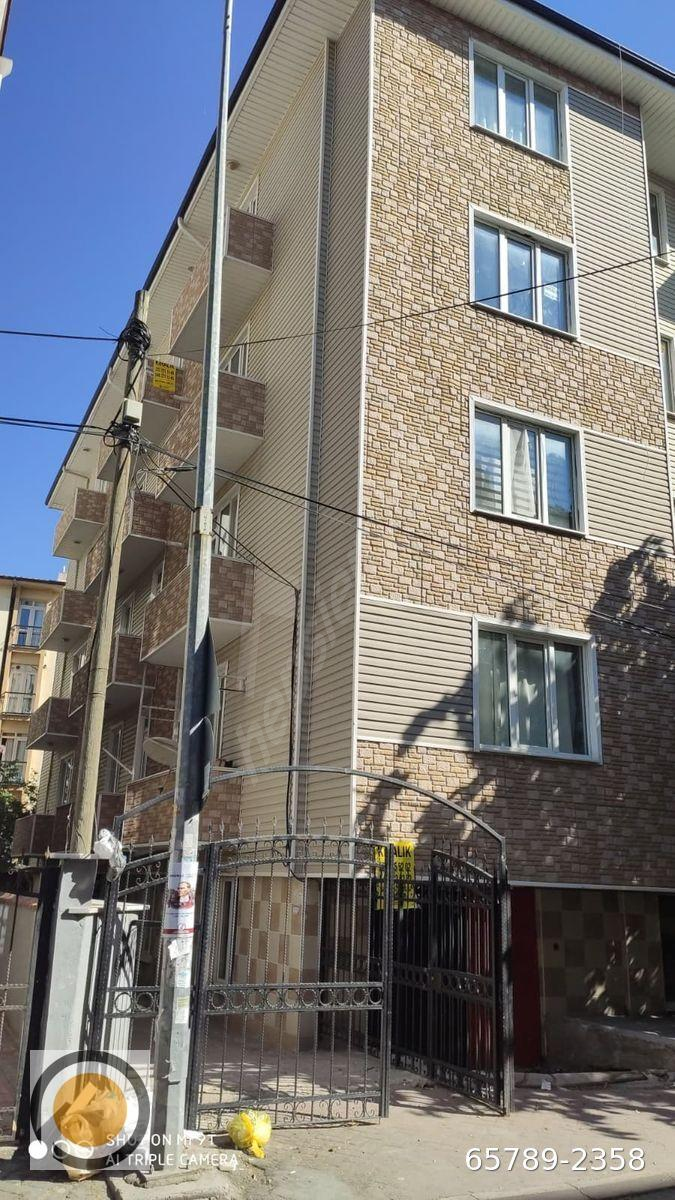 Paris Emlak'tan Bahçelievler'de Satılık 1+1 Daire