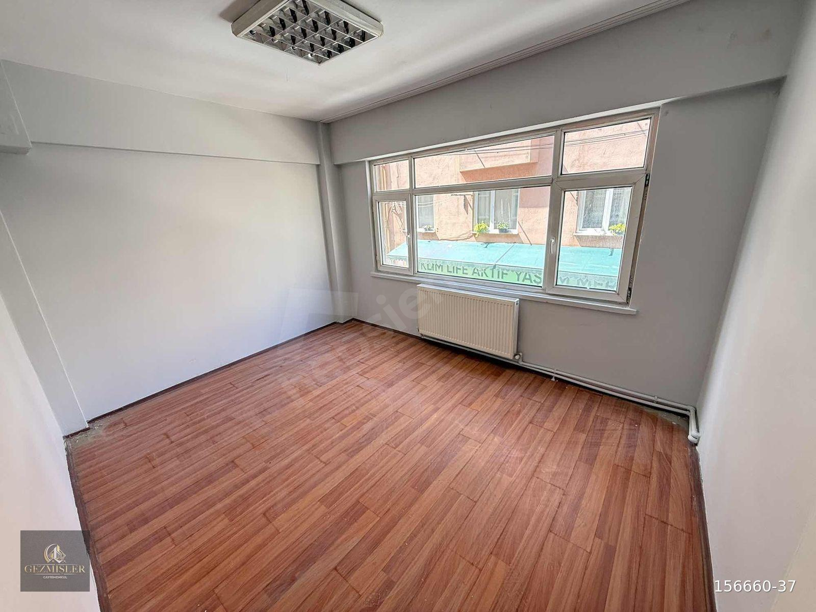 GİRESUN-GAZİ CADDESİ YAKINI - KİRALIK 1+1 DAİRE TEMİZ!!