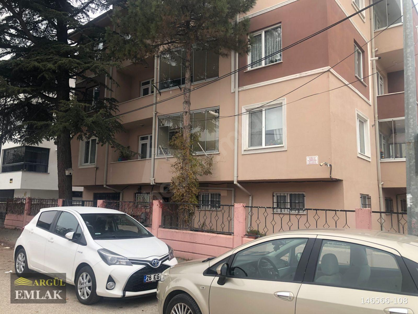ULUÖNDER MH FEVZİ CAKMAK CD.AÇIKLAMA SK. KÖŞESİ 1+1 ARA KAT