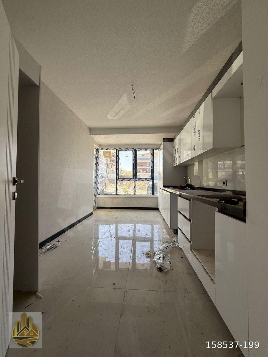 AYŞEGÜL EMLAKTAN PURSAKLAR ALTIN OVADA 1 KAT 3+1 SATILIK DAİRE