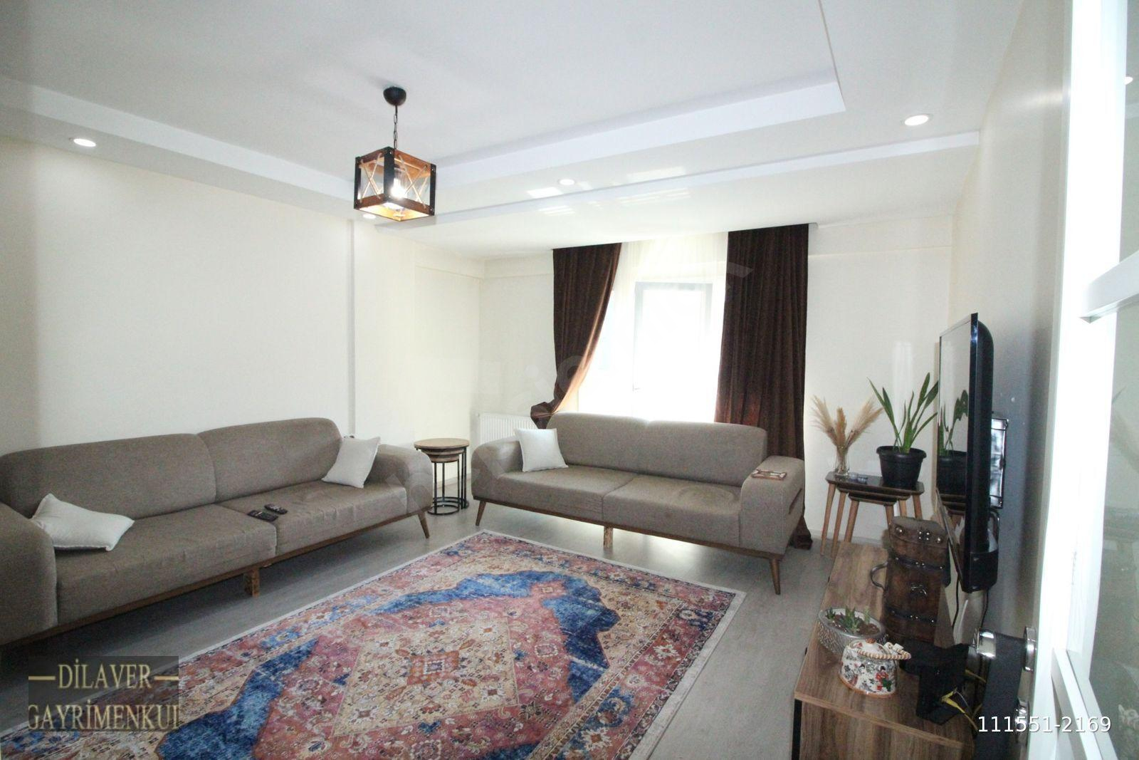 BAHÇELİEVLER YILDIZ ZÖHRE CAMİ YAKINI 8 YILLIK 5+2 KAPALI OTOPARKLI