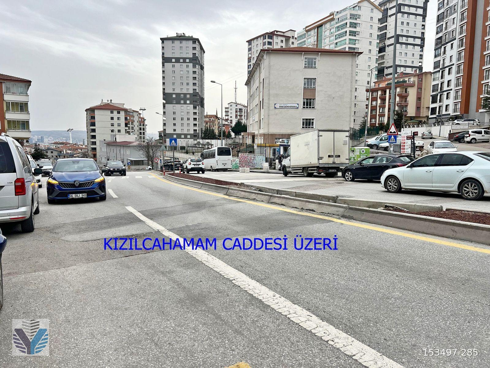 PAMUKLARDA K HAMAM CADDESİ ÜZERİ 1+1 GENİŞ BALKONLU FIRSAT DAİRE KATTA