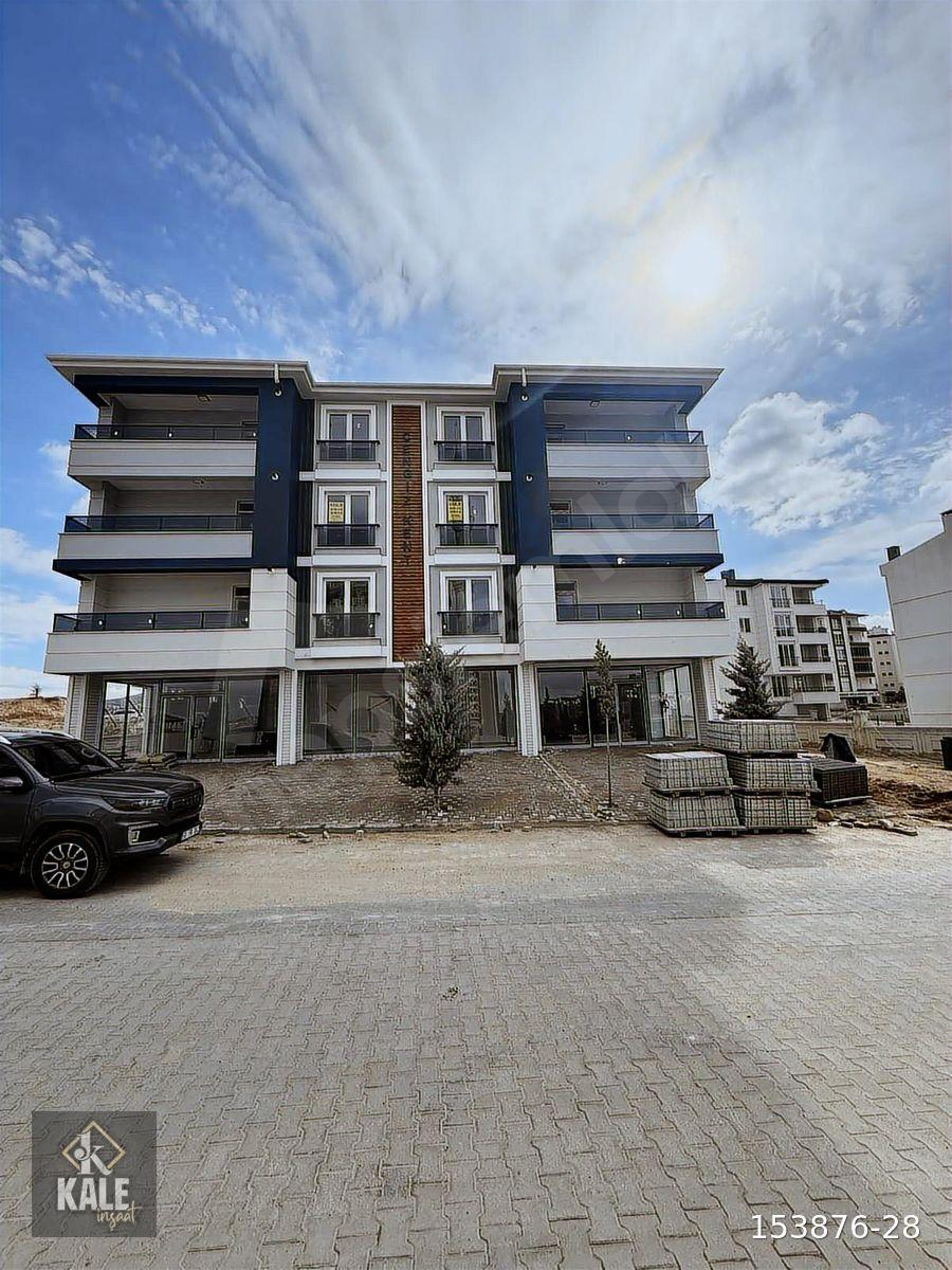 KALE'DEN NAR DA MÜKEMMEL KONUMDA KİRALIK SIFIR 2+1 DAİRE