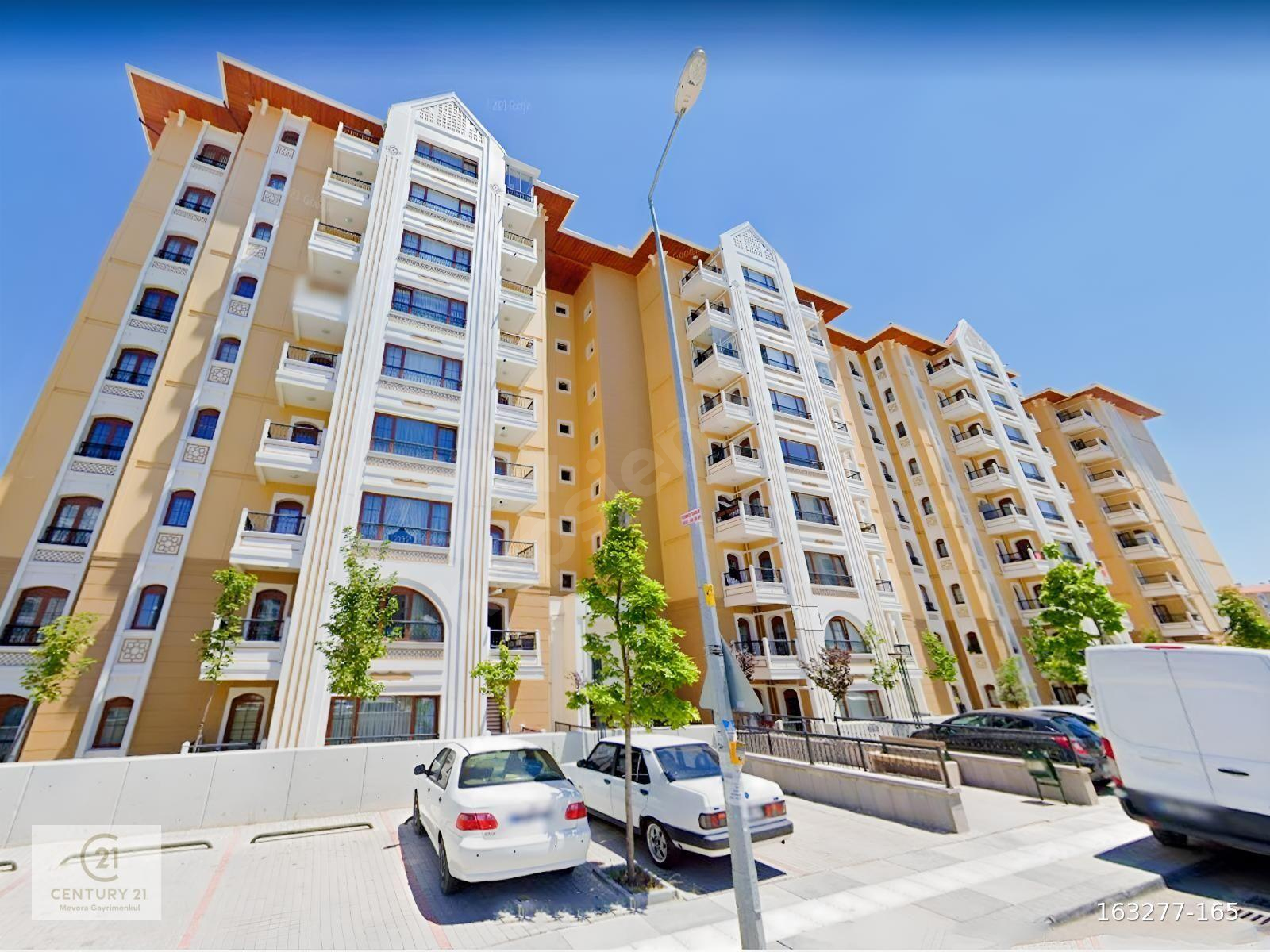 809 ETAP / 3+1 / CADDE ÜSTÜNDE MERKEZİ KONUMDA GİRİŞ KAT SATILIK