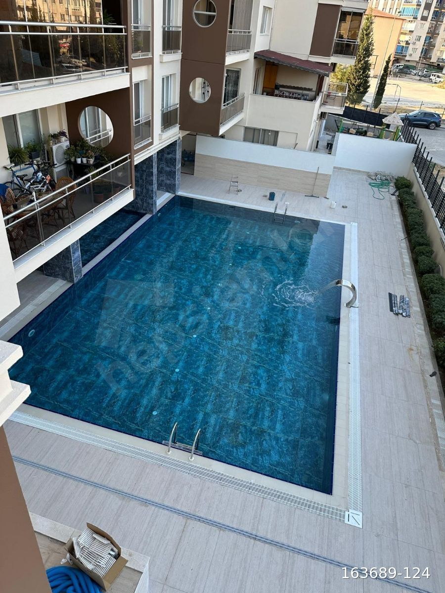 NEVZAT BEY SİTESİNDE HAVUZ CEPHELİ 3+1 175 M2 KİRALİK DAİRE