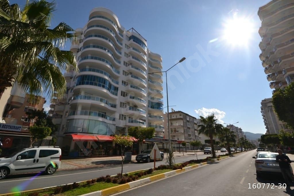 Mahmutlarda Barbaros Cad Eşyalı 2+1 Satılık Daire
