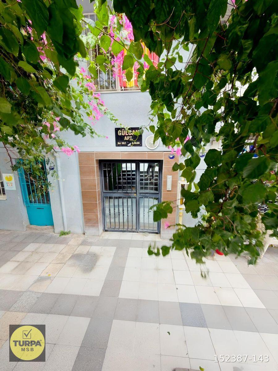 BORNOVA KAZIMDİRİK MAH. MERKEZİ KONUMDA 3+1 ARAKAT KİRALIK DAİRE