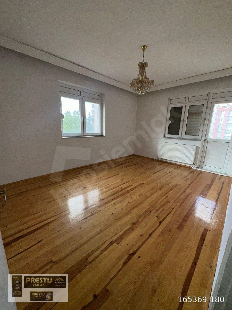 ÇARŞI MERKEZDE KAZANCI MAHALLESİNDE OKUL MARKET BANKA GİBİ YERLERE YAKIN KİRALIK 2+1 DAİRE