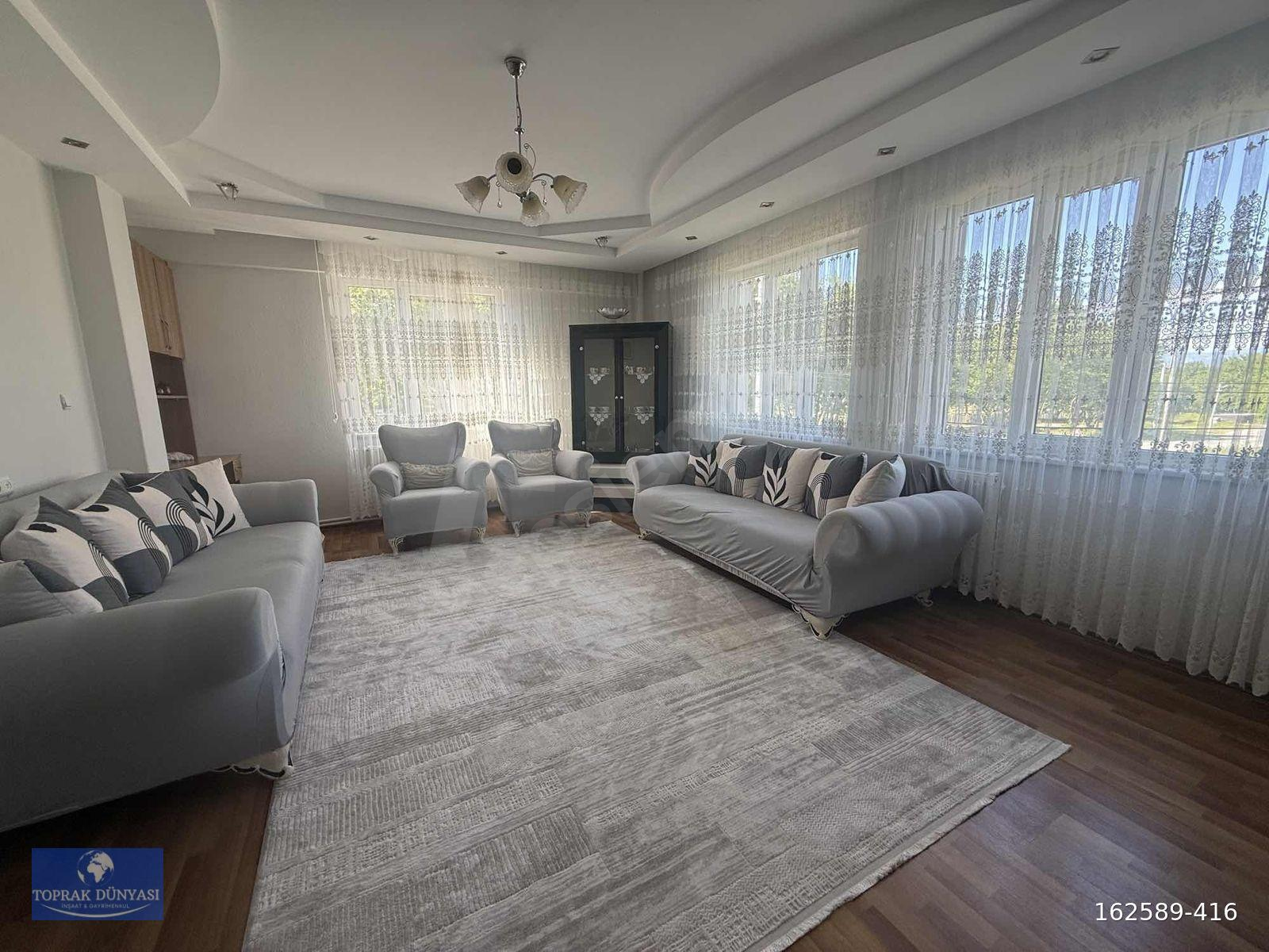 Gümüşçay Mahallesi'nde 2 + 1 135 metre² fırsat daire