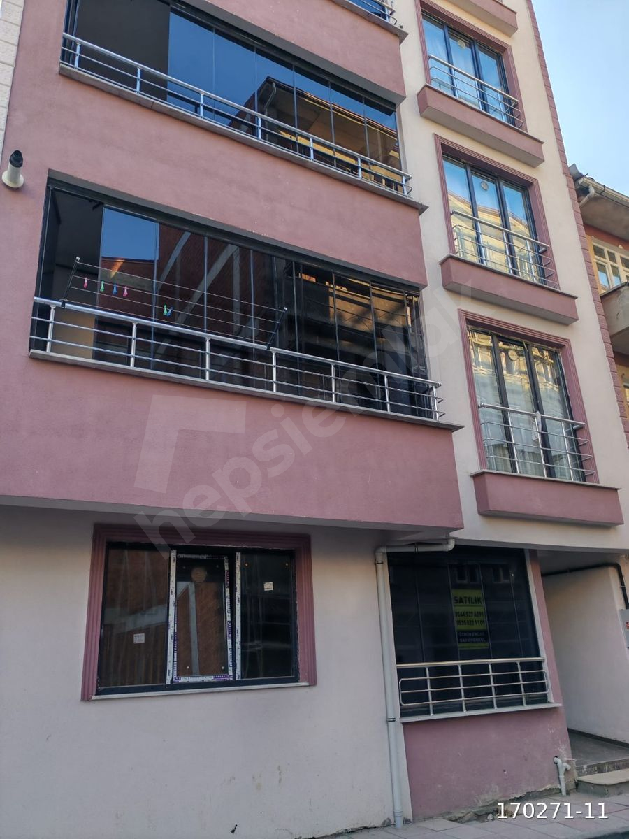 ÖZMEN EMLAKTAN TAŞKÖMPRÜÜ CAMİKEBİR MAHALLESİNDE SATILIK 1+1 LÜXS DAİRE