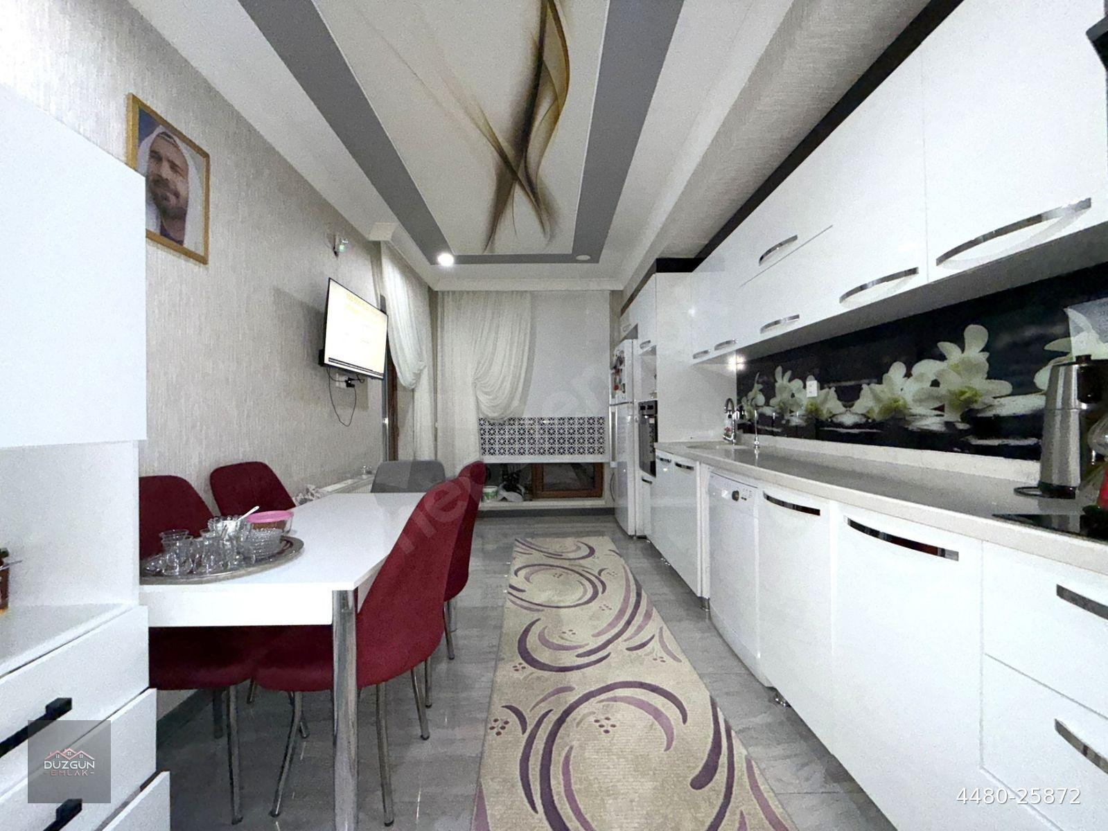 DÜZGÜN EMLAK'TAN HASTANE BÖLGESİNDE FULL YAPILI GENİŞ VE FERAH 4+1 SİTE DAİRE