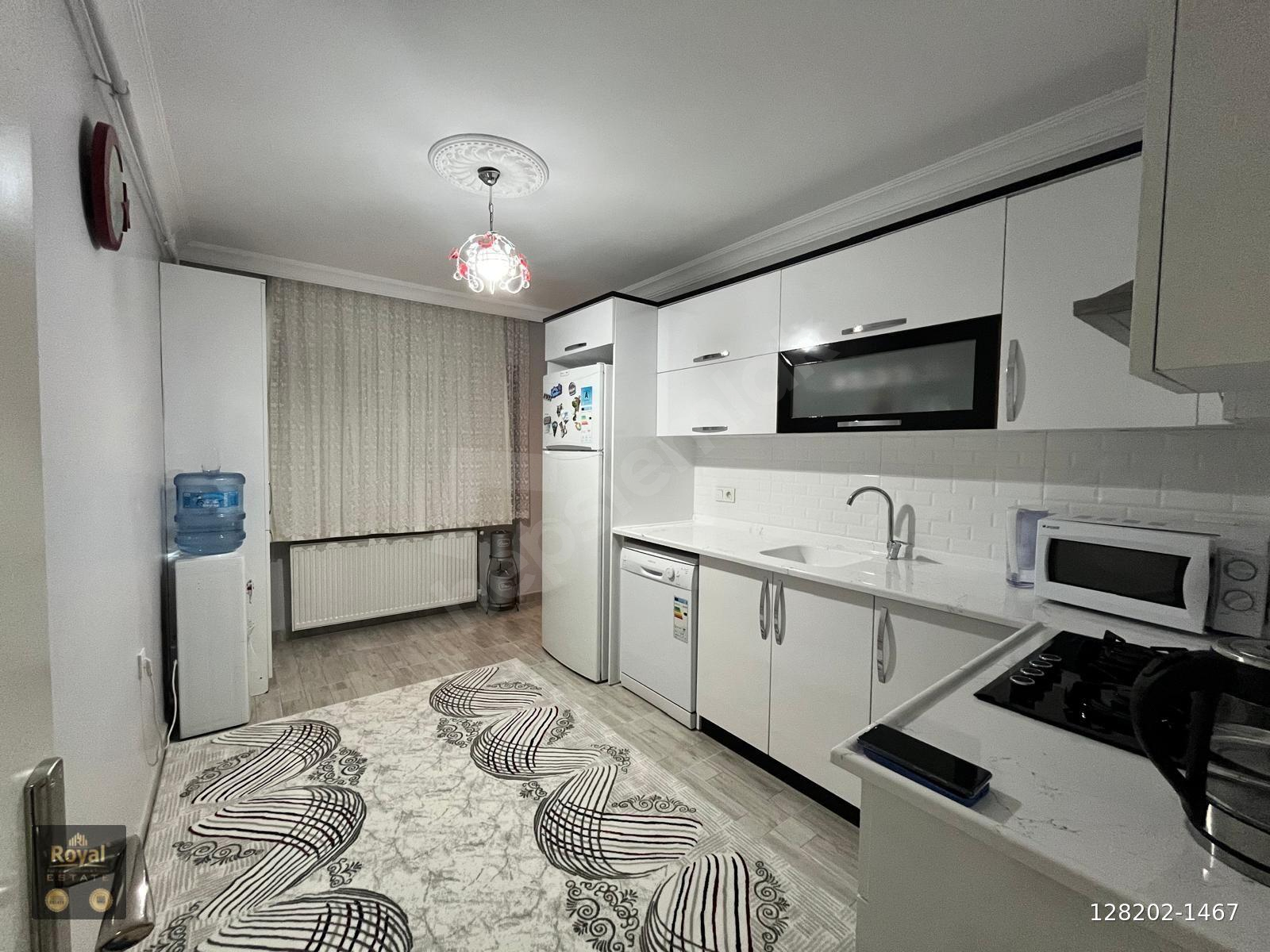 ROYAL EMLAKTAN HACILAR MEYDANINDA SATILIK GENİŞ 3+1 DAİRE