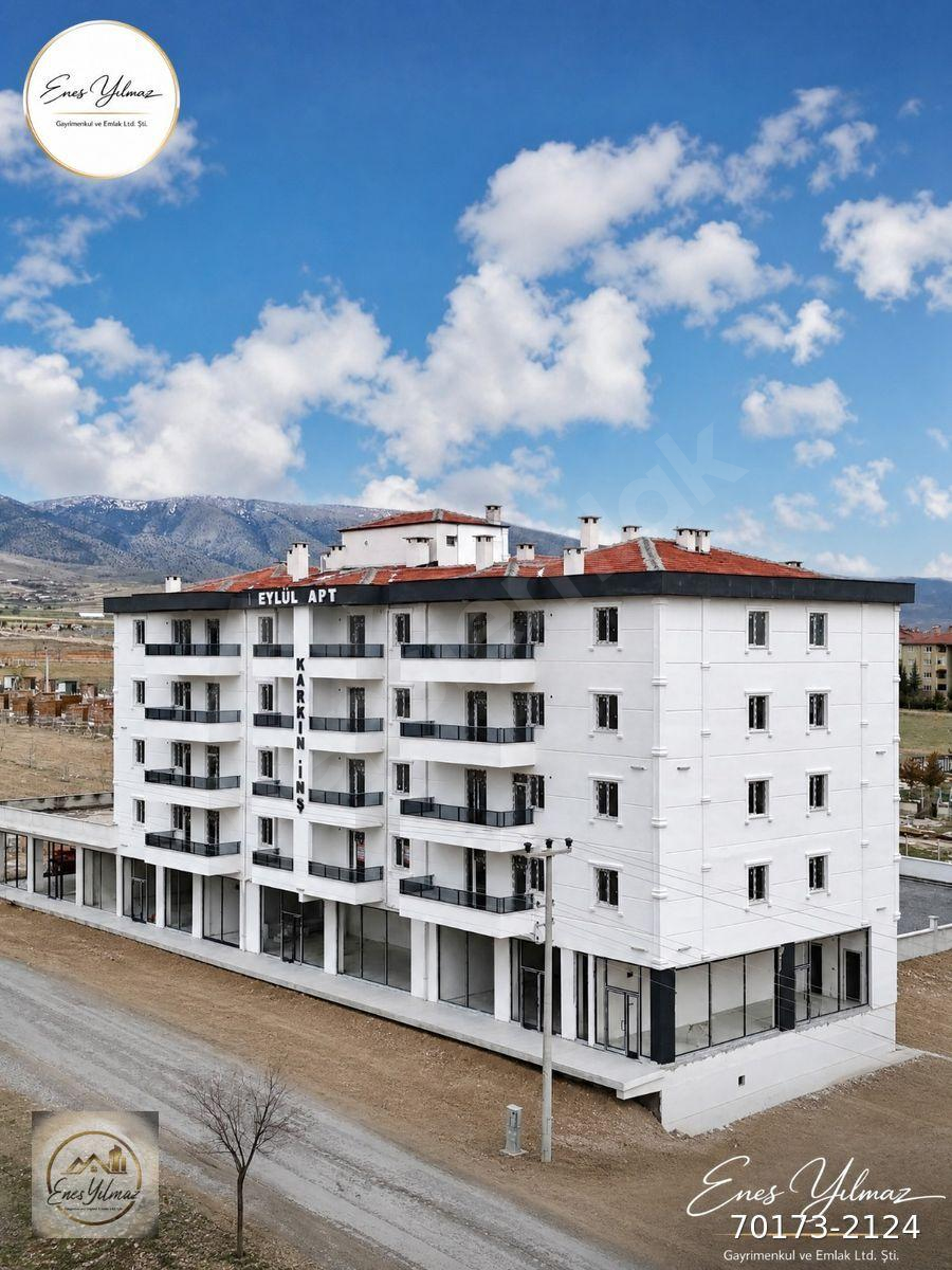 TOROS MAHALLESİNDE SATILIK 2+1 CADDE ÜZERİ SIFIR DAİRE