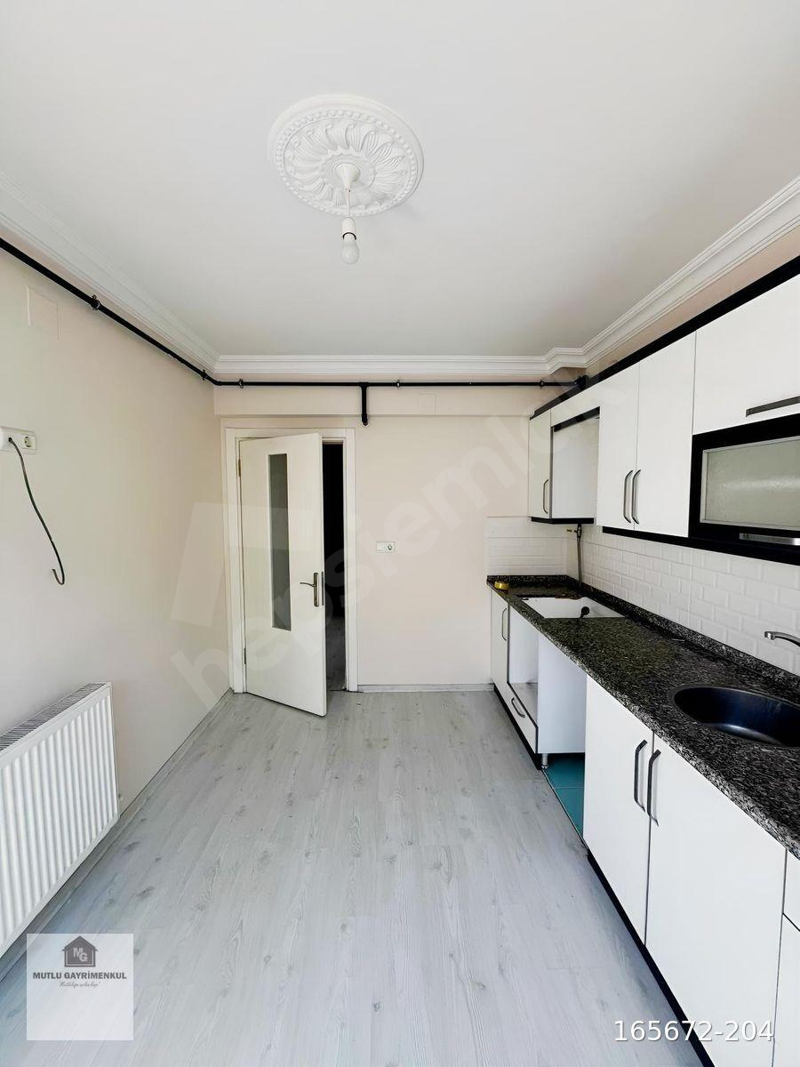 Efendi Mah.Zübeyde Hanım Okulu Mevkinde 2+1 100 M2 Kiralık Daire
