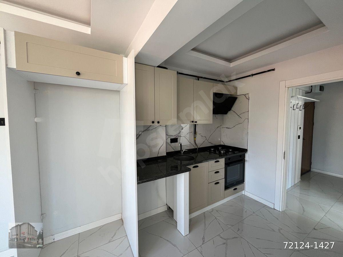 BOLU BAHÇELİEVLER MH. ARAKAT,ANKSRELİ,60M2,CAM BLKNLU, 3 YAŞINDA 1+1 SIFIR LÜX DAİRE