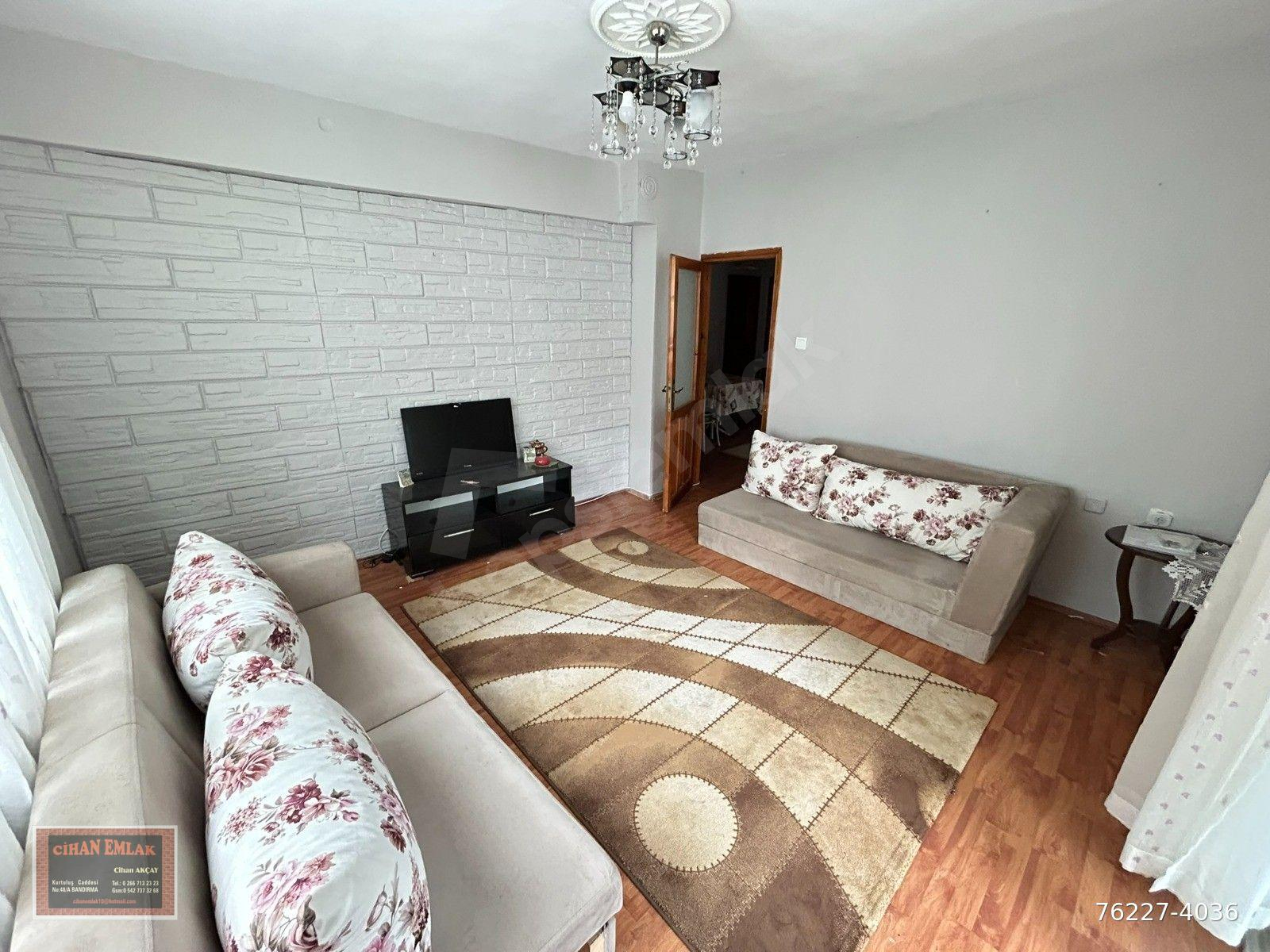 ERDEK TE KİRALIK FUL EŞYALI - YÜKSEK GİRİŞ - BALKONLU - BAKIMLI 3+1 DAİRE