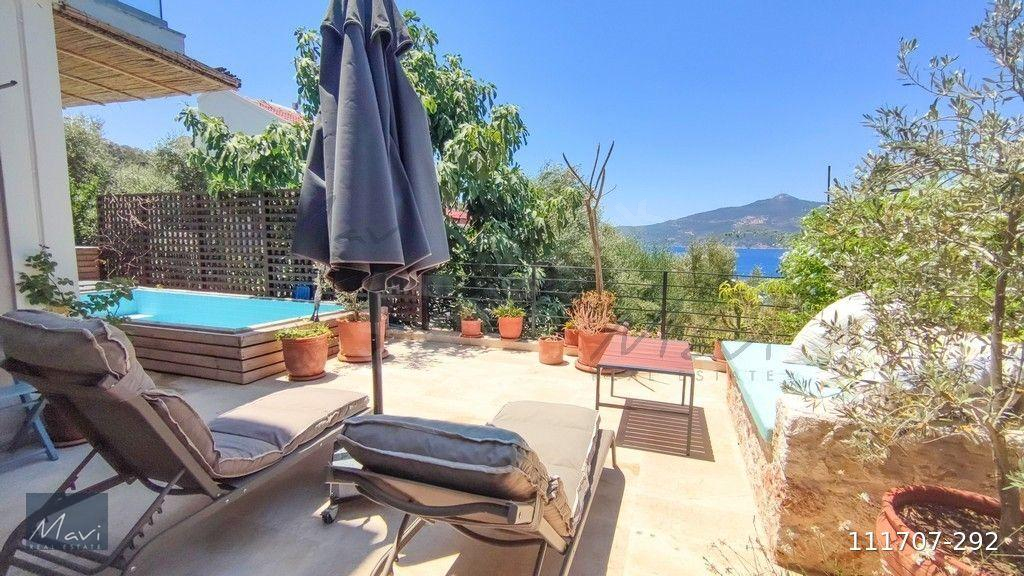 Kalkan'da denize yakın, 2+1, modern ve özel havuzlu satılık daire