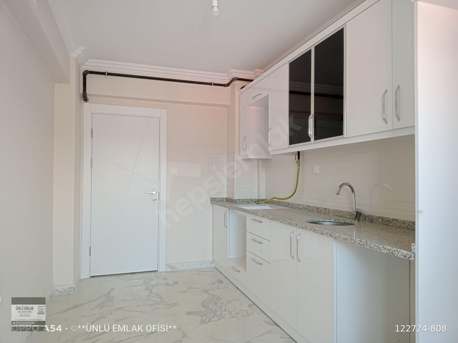 ÜNLÜ EMLAKTAN MERKEZİ KONUMDA SATILIK 2+1SIFIR LÜKS FIRSAT DAİRE