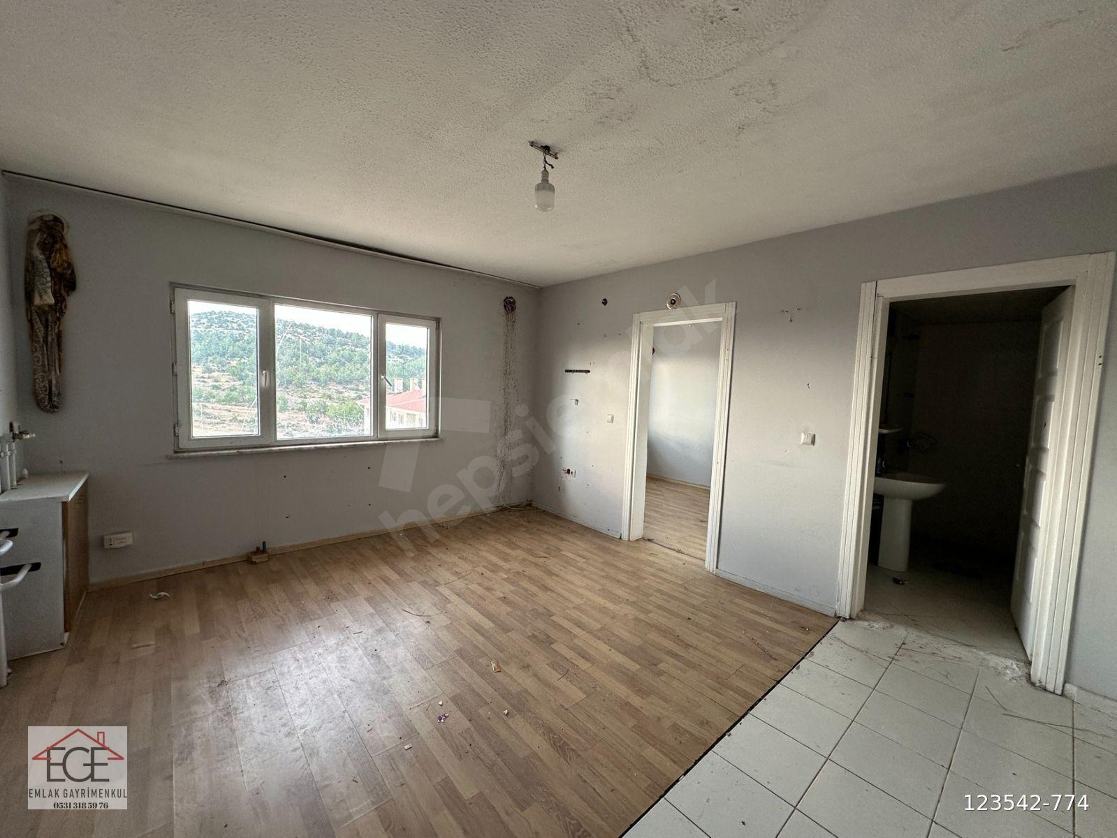 EGE EMLAK'TAN MUSAFA KEMAL PAŞA MAHALLESİ 700 EVLER TOKİ KONUTLARINDA 1+1 SATILIK DAİRE