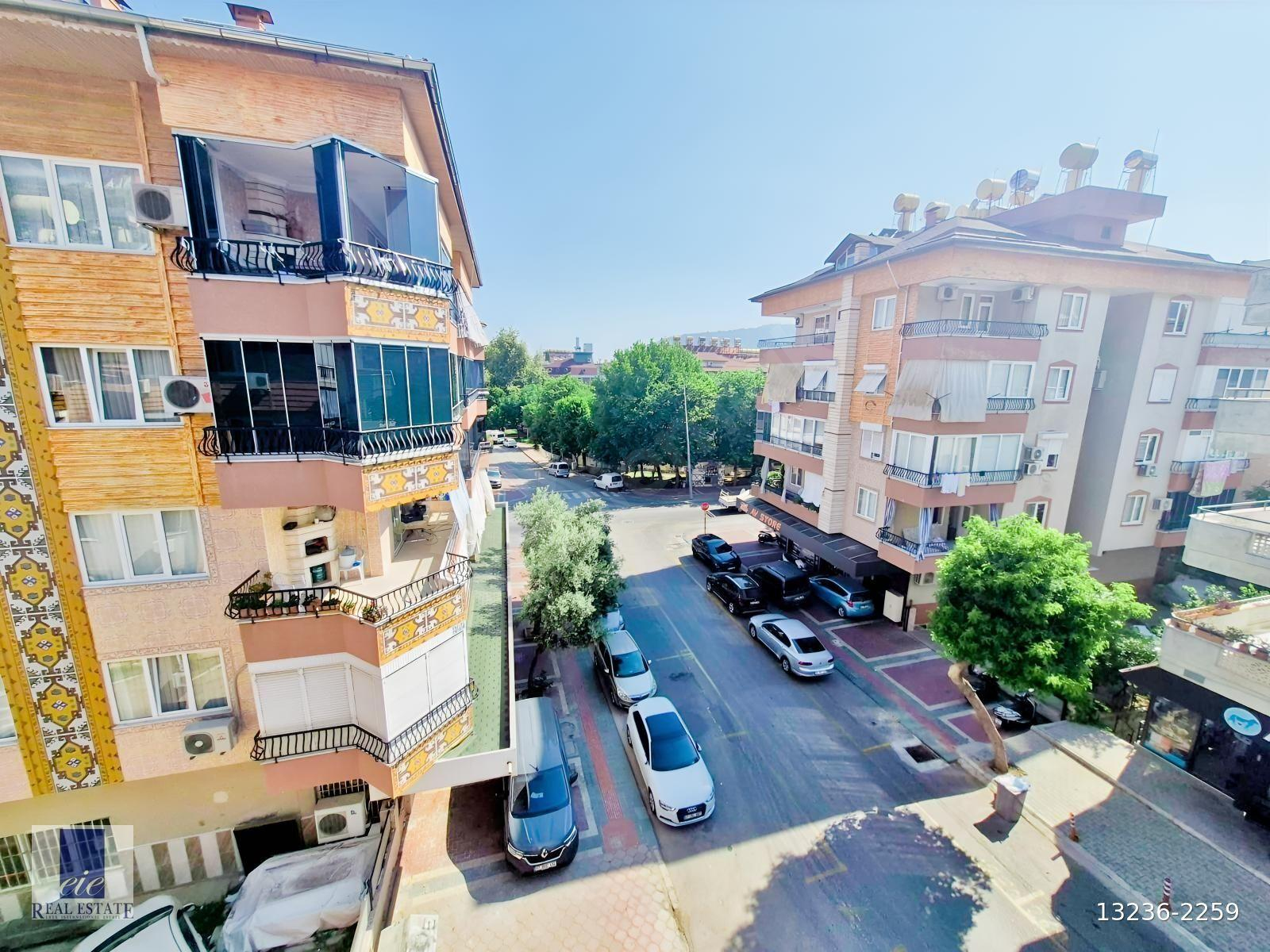 Alanya Hacet'de 3+1 140 m2 Ayrı Mutfak Satılık Daire