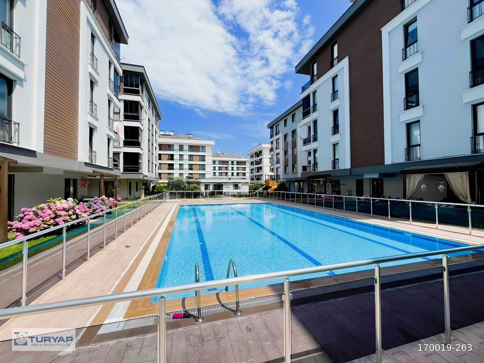ORDU CUMHURİYET HAVUZLU SİTE İÇİ YENİ EŞYALI KİRALIK 1+1 DAİRE
