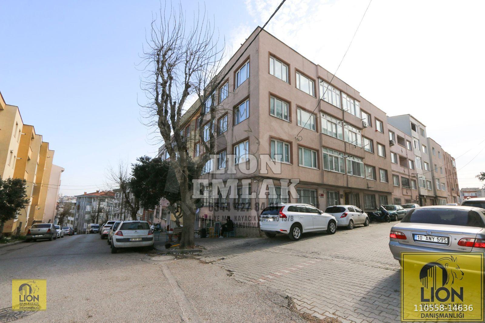 LION EMLAK'TAN PAŞABAYIR'DA ARAKAT,BALKONLU SATILIK 2+1 DAİRE