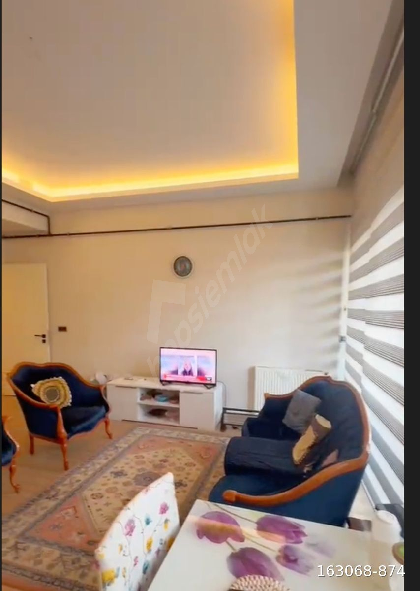 EVONADAN İZMİR BAYRAKLIDA ŞEHİR HASTANESİ KARŞISI SATILIK 2+1