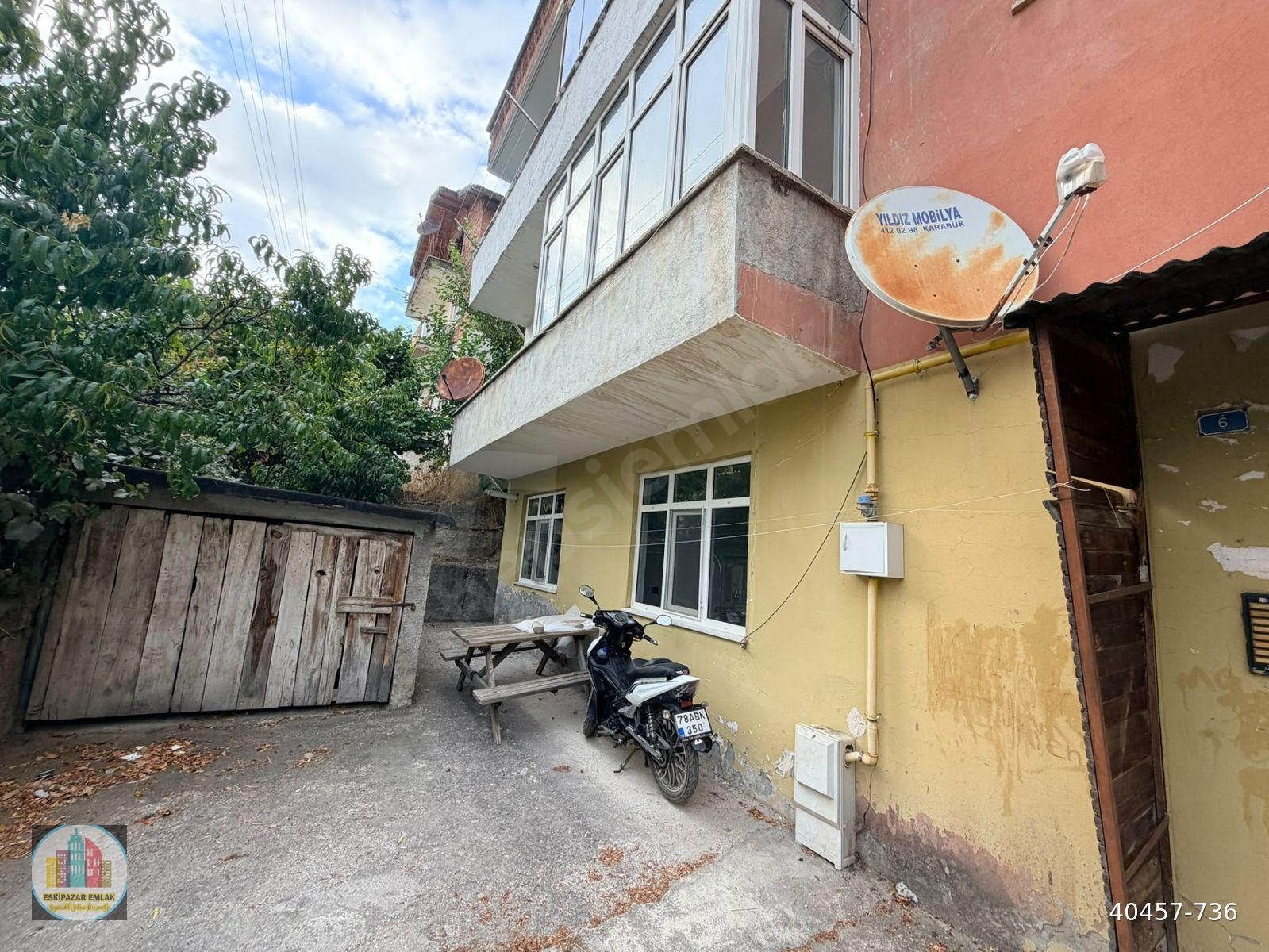ESKİPAZAR YAMANLAR MAHALLESİNDE 2+1 KOMBİLİ ZEMİN KAT KİRALIK DAİRE