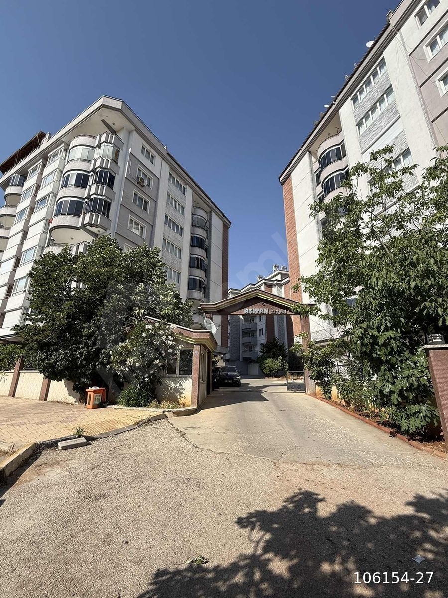 SİTE İÇERİSİNDE OSMANLI PERDE KARŞISI 3+1 SATILIK DAİRE