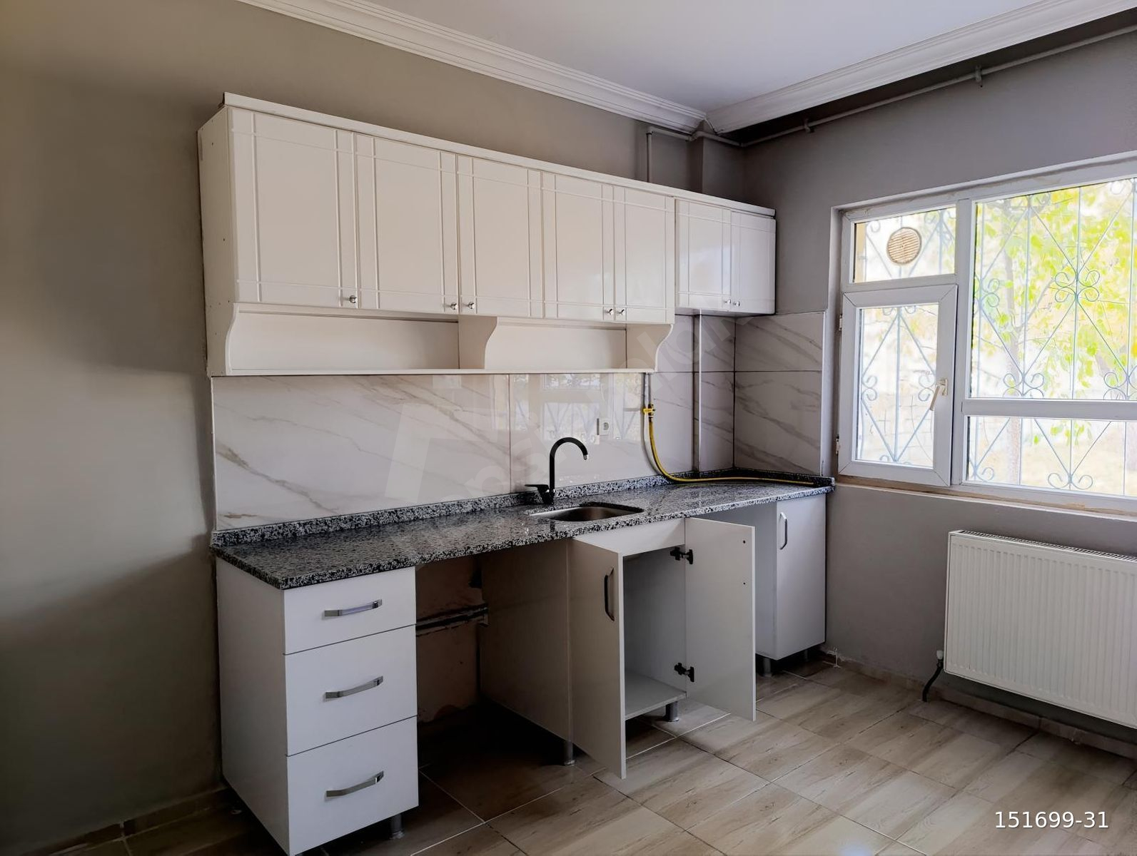 ERZİNCAN KAVAKYOLU GÖLCÜK MAH. YENİLENMİŞ 3+1 DAİRE BAHÇE KATI