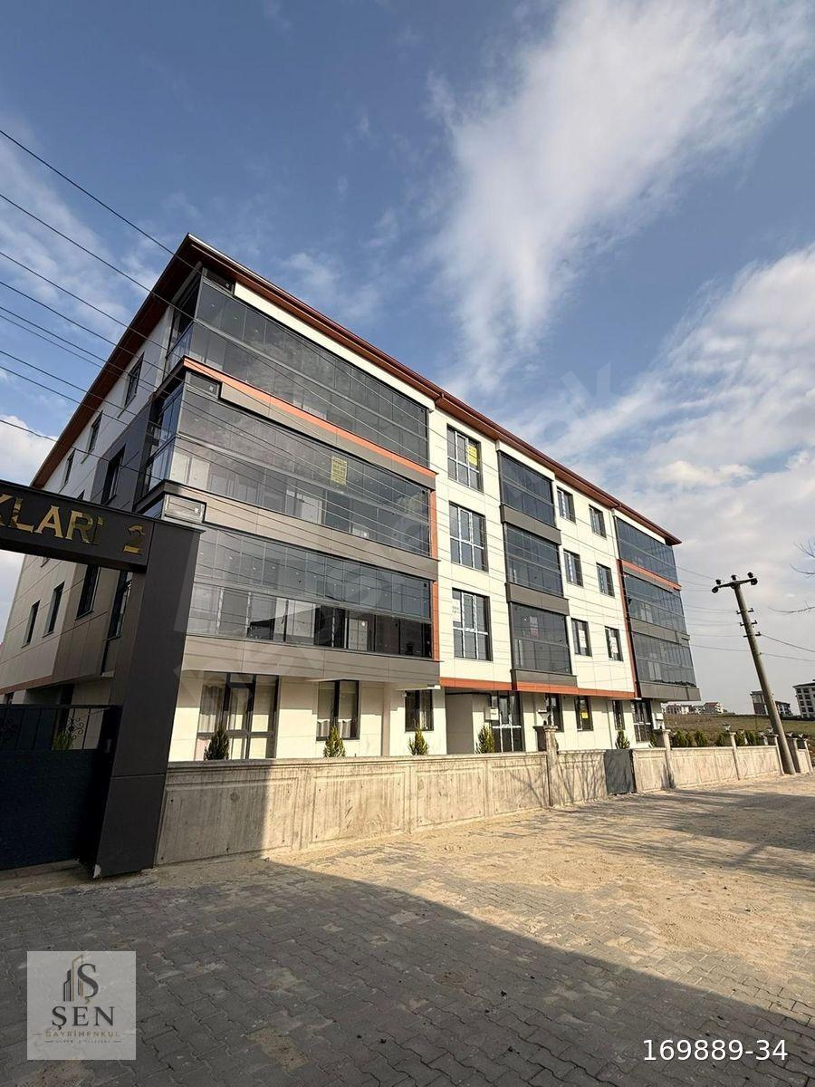 ÇORLU HATİP MAHALLESİNDE SATILIK SIFIR 2+1 SİTE İÇİNDE DAİRE