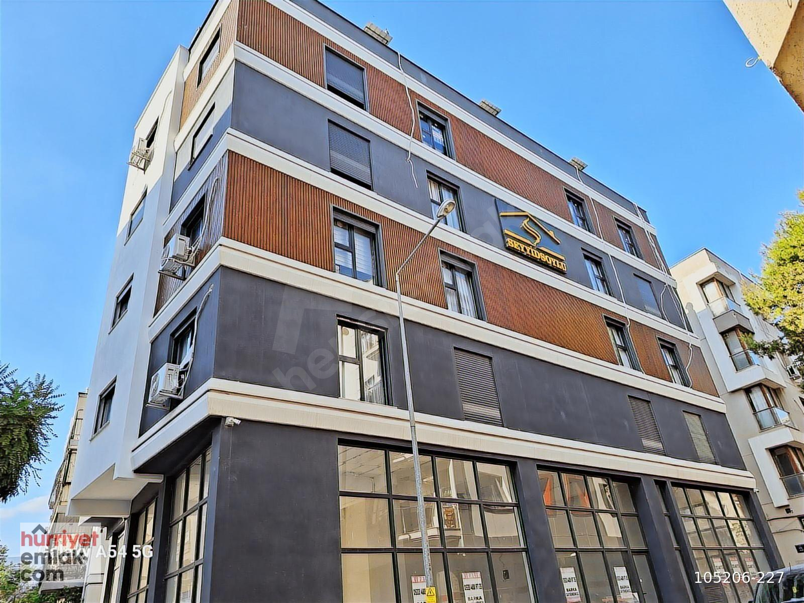 BORNOVA'DA EŞYALI 1+1 LUX KİRALIK DAİRE BÜYÜKPARKA YAKIN