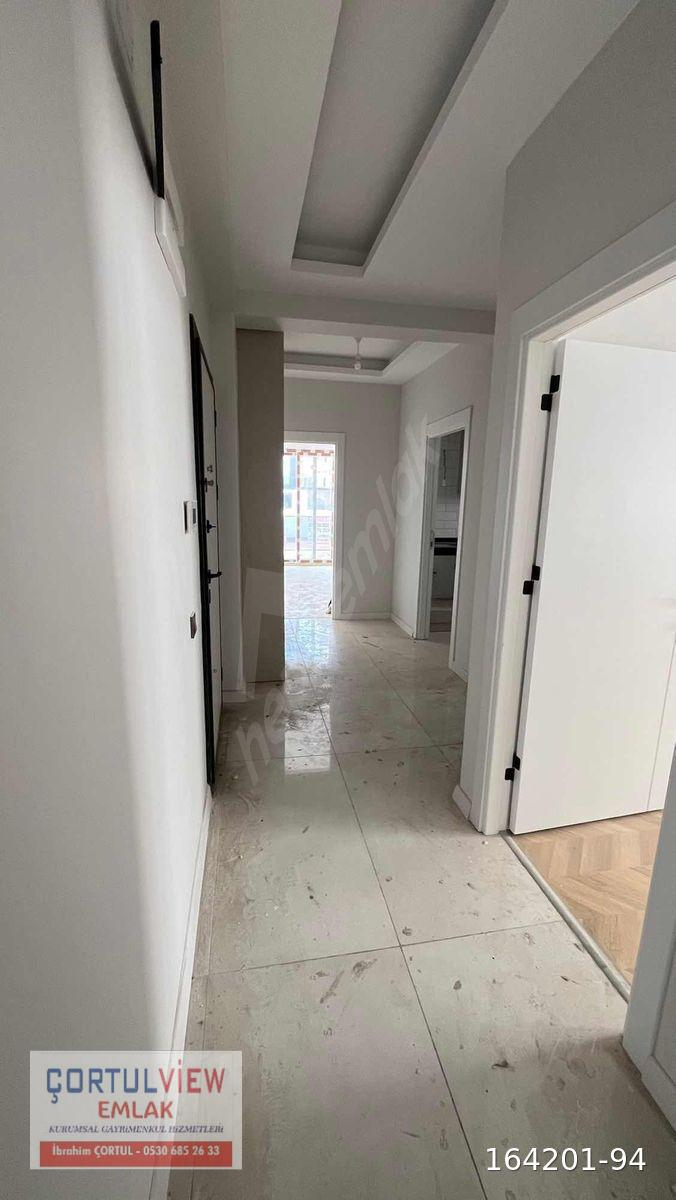 BELEDİYE KARŞISI TERASLI 2+1
